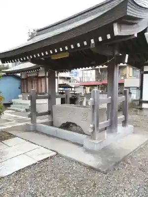 三輪神社の手水舎