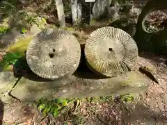 精矛神社の建物その他