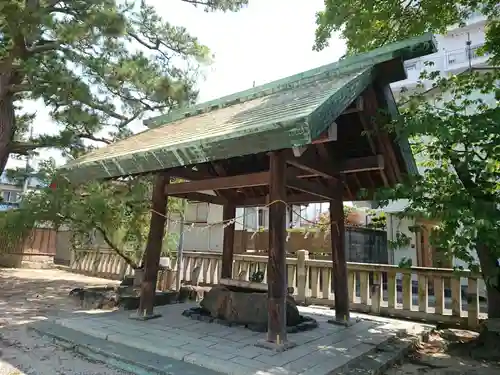 神明神社の手水舎