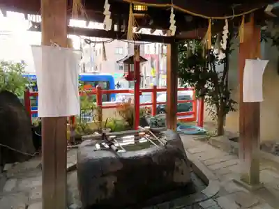 春日神社の手水舎