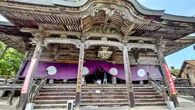 成相寺の本殿・本堂