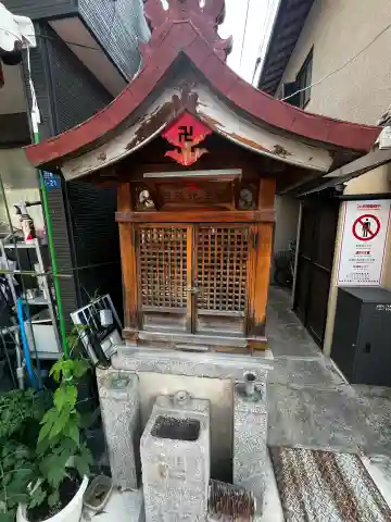安産地蔵尊の{uncategorized: "未分類", other: "その他", undefined: "問題あり", building: "その他建物", grave: "お墓", sacred_gate: "鳥居", guardian: "狛犬", statue: "像", buddha: "仏像", history: "歴史", nature: "自然", garden: "庭園", animal: "動物", pagoda: "塔", temizu: "手水舎", mountain_gate: "山門・神門", sanctuary: "本殿・本堂", subordinate: "末社・摂社", art: "芸術", scenery: "景色", jizo: "地蔵", ema: "絵馬", goshuin: "御朱印", omikuji: "おみくじ", items: "授与品その他", amulet: "お守り", goshuincho: "御朱印帳", eats: "食事", festival: "お祭り", votive_dance: "神楽", shichigosan: "七五三参", wedding: "結婚式", experience: "体験その他", initially: "初詣", around: "周辺", anti_infection: "感染症対策"}