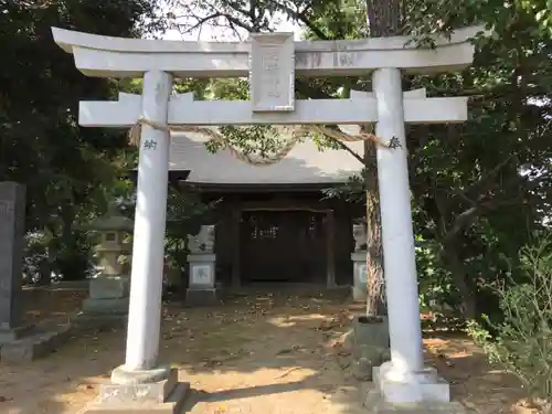 愛鷹神社の鳥居