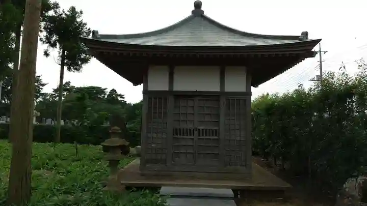 成等寺の本殿・本堂