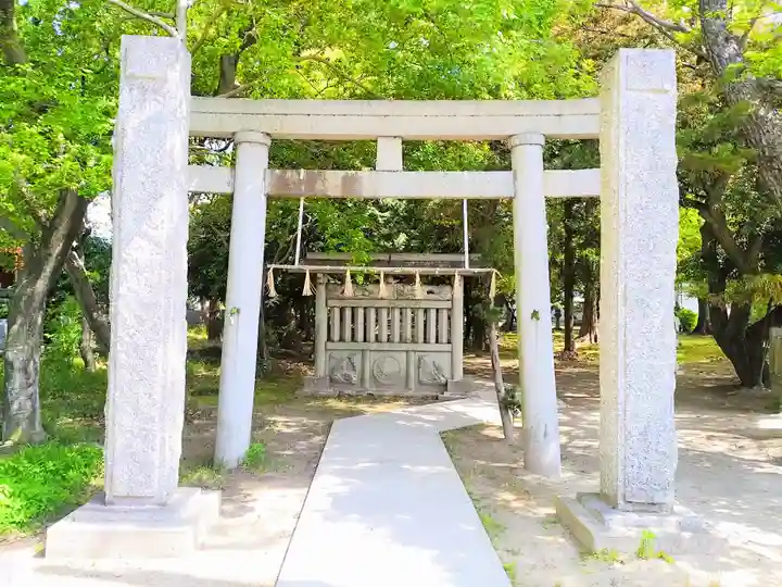 八幡神社の鳥居