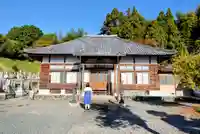 極楽寺の本殿・本堂