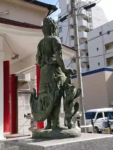 大光不動堂の狛犬