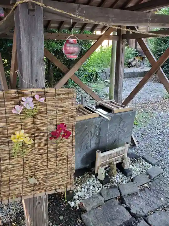 網戸神社の手水舎