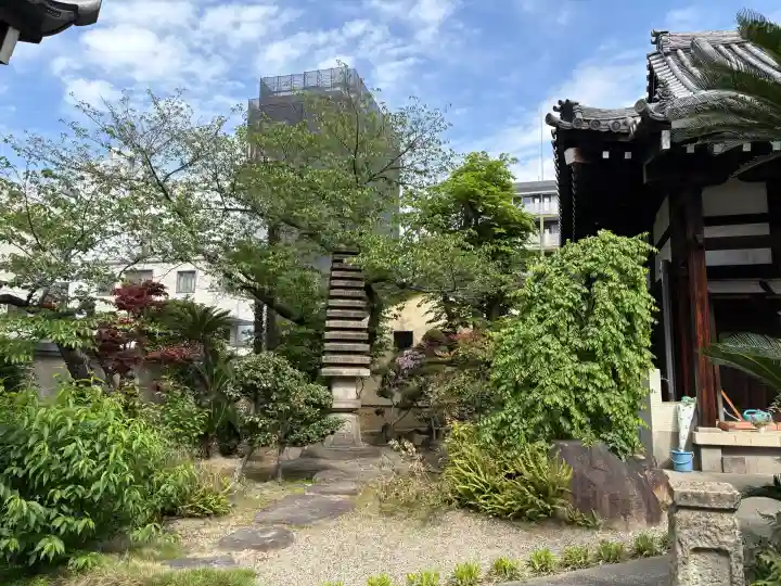 正念寺の{uncategorized: "未分類", other: "その他", undefined: "問題あり", building: "その他建物", grave: "お墓", sacred_gate: "鳥居", guardian: "狛犬", statue: "像", buddha: "仏像", history: "歴史", nature: "自然", garden: "庭園", animal: "動物", pagoda: "塔", temizu: "手水舎", mountain_gate: "山門・神門", sanctuary: "本殿・本堂", subordinate: "末社・摂社", art: "芸術", scenery: "景色", jizo: "地蔵", ema: "絵馬", goshuin: "御朱印", omikuji: "おみくじ", items: "授与品その他", amulet: "お守り", goshuincho: "御朱印帳", eats: "食事", festival: "お祭り", votive_dance: "神楽", shichigosan: "七五三参", wedding: "結婚式", experience: "体験その他", initially: "初詣", around: "周辺", anti_infection: "感染症対策"}