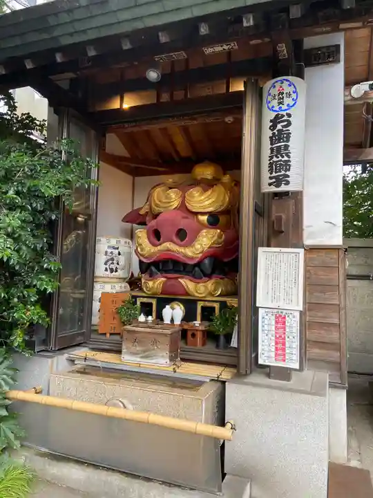 波除神社(波除稲荷神社)の狛犬