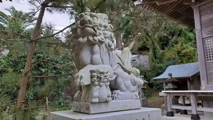 瀧口神社の狛犬