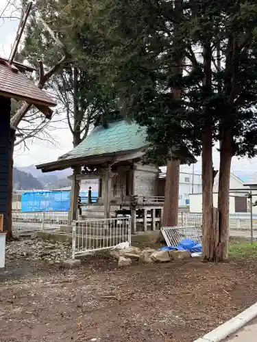 月崎神社の{uncategorized: "未分類", other: "その他", undefined: "問題あり", building: "その他建物", grave: "お墓", sacred_gate: "鳥居", guardian: "狛犬", statue: "像", buddha: "仏像", history: "歴史", nature: "自然", garden: "庭園", animal: "動物", pagoda: "塔", temizu: "手水舎", mountain_gate: "山門・神門", sanctuary: "本殿・本堂", subordinate: "末社・摂社", art: "芸術", scenery: "景色", jizo: "地蔵", ema: "絵馬", goshuin: "御朱印", omikuji: "おみくじ", items: "授与品その他", amulet: "お守り", goshuincho: "御朱印帳", eats: "食事", festival: "お祭り", votive_dance: "神楽", shichigosan: "七五三参", wedding: "結婚式", experience: "体験その他", initially: "初詣", around: "周辺", anti_infection: "感染症対策"}