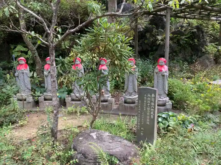 青蓮寺の地蔵