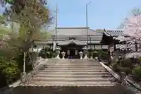 國前寺の本殿・本堂