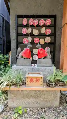 五十稲荷神社(栄寿稲荷神社)の狛犬