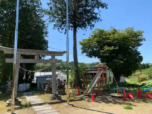 日月神社の鳥居