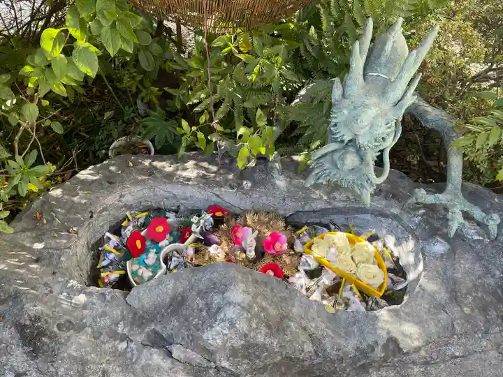 三輪神社の手水舎