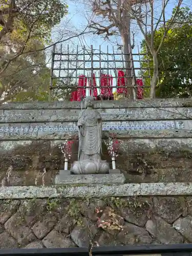 長谷寺の{uncategorized: "未分類", other: "その他", undefined: "問題あり", building: "その他建物", grave: "お墓", sacred_gate: "鳥居", guardian: "狛犬", statue: "像", buddha: "仏像", history: "歴史", nature: "自然", garden: "庭園", animal: "動物", pagoda: "塔", temizu: "手水舎", mountain_gate: "山門・神門", sanctuary: "本殿・本堂", subordinate: "末社・摂社", art: "芸術", scenery: "景色", jizo: "地蔵", ema: "絵馬", goshuin: "御朱印", omikuji: "おみくじ", items: "授与品その他", amulet: "お守り", goshuincho: "御朱印帳", eats: "食事", festival: "お祭り", votive_dance: "神楽", shichigosan: "七五三参", wedding: "結婚式", experience: "体験その他", initially: "初詣", around: "周辺", anti_infection: "感染症対策"}