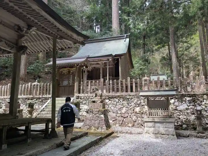 大皇器地祖神社(滋賀県)