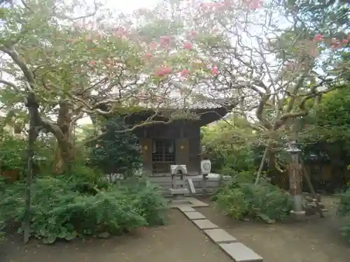 宝戒寺の末社・摂社