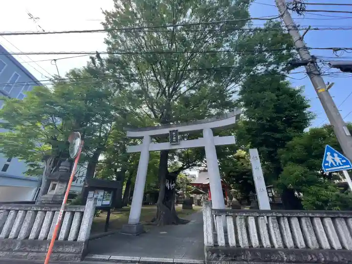 戸部杉山神社の{uncategorized: "未分類", other: "その他", undefined: "問題あり", building: "その他建物", grave: "お墓", sacred_gate: "鳥居", guardian: "狛犬", statue: "像", buddha: "仏像", history: "歴史", nature: "自然", garden: "庭園", animal: "動物", pagoda: "塔", temizu: "手水舎", mountain_gate: "山門・神門", sanctuary: "本殿・本堂", subordinate: "末社・摂社", art: "芸術", scenery: "景色", jizo: "地蔵", ema: "絵馬", goshuin: "御朱印", omikuji: "おみくじ", items: "授与品その他", amulet: "お守り", goshuincho: "御朱印帳", eats: "食事", festival: "お祭り", votive_dance: "神楽", shichigosan: "七五三参", wedding: "結婚式", experience: "体験その他", initially: "初詣", around: "周辺", anti_infection: "感染症対策"}