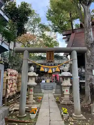 高円寺氷川神社の鳥居