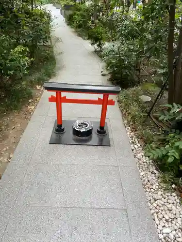 福徳神社（芽吹稲荷）の鳥居