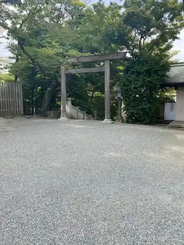 伊勢山皇大神宮の鳥居