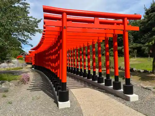 高山稲荷神社の鳥居