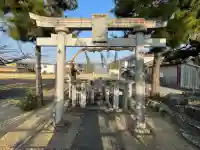 天神社遥拝所の{uncategorized: "未分類", other: "その他", undefined: "問題あり", building: "その他建物", grave: "お墓", sacred_gate: "鳥居", guardian: "狛犬", statue: "像", buddha: "仏像", history: "歴史", nature: "自然", garden: "庭園", animal: "動物", pagoda: "塔", temizu: "手水舎", mountain_gate: "山門・神門", sanctuary: "本殿・本堂", subordinate: "末社・摂社", art: "芸術", scenery: "景色", jizo: "地蔵", ema: "絵馬", goshuin: "御朱印", omikuji: "おみくじ", items: "授与品その他", amulet: "お守り", goshuincho: "御朱印帳", eats: "食事", festival: "お祭り", votive_dance: "神楽", shichigosan: "七五三参", wedding: "結婚式", experience: "体験その他", initially: "初詣", around: "周辺", anti_infection: "感染症対策"}