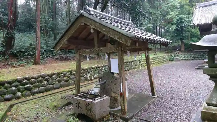 坂祝神社の手水舎