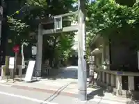 銀杏岡八幡神社の鳥居