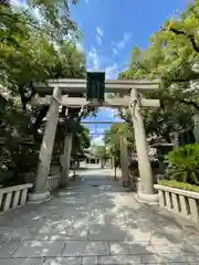 難波八阪神社の鳥居