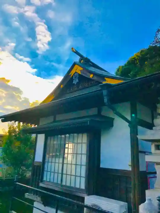 白蛇辨財天の本殿・本堂