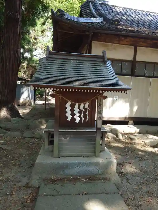 大井俣窪八幡神社の末社・摂社