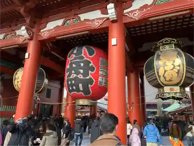 浅草寺の山門・神門