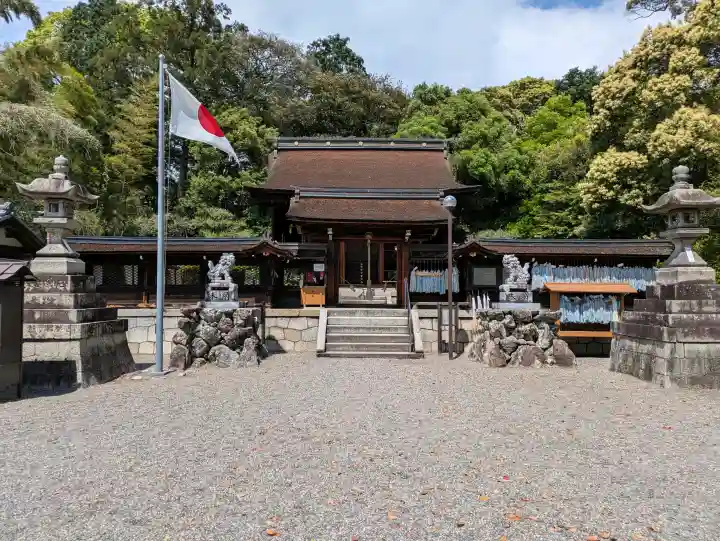 大宝神社の{uncategorized: "未分類", other: "その他", undefined: "問題あり", building: "その他建物", grave: "お墓", sacred_gate: "鳥居", guardian: "狛犬", statue: "像", buddha: "仏像", history: "歴史", nature: "自然", garden: "庭園", animal: "動物", pagoda: "塔", temizu: "手水舎", mountain_gate: "山門・神門", sanctuary: "本殿・本堂", subordinate: "末社・摂社", art: "芸術", scenery: "景色", jizo: "地蔵", ema: "絵馬", goshuin: "御朱印", omikuji: "おみくじ", items: "授与品その他", amulet: "お守り", goshuincho: "御朱印帳", eats: "食事", festival: "お祭り", votive_dance: "神楽", shichigosan: "七五三参", wedding: "結婚式", experience: "体験その他", initially: "初詣", around: "周辺", anti_infection: "感染症対策"}