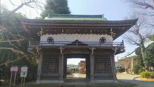 西光寺の山門