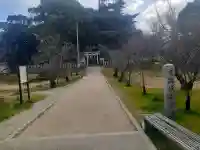 津堂八幡神社の{uncategorized: "未分類", other: "その他", undefined: "問題あり", building: "その他建物", grave: "お墓", sacred_gate: "鳥居", guardian: "狛犬", statue: "像", buddha: "仏像", history: "歴史", nature: "自然", garden: "庭園", animal: "動物", pagoda: "塔", temizu: "手水舎", mountain_gate: "山門・神門", sanctuary: "本殿・本堂", subordinate: "末社・摂社", art: "芸術", scenery: "景色", jizo: "地蔵", ema: "絵馬", goshuin: "御朱印", omikuji: "おみくじ", items: "授与品その他", amulet: "お守り", goshuincho: "御朱印帳", eats: "食事", festival: "お祭り", votive_dance: "神楽", shichigosan: "七五三参", wedding: "結婚式", experience: "体験その他", initially: "初詣", around: "周辺", anti_infection: "感染症対策"}