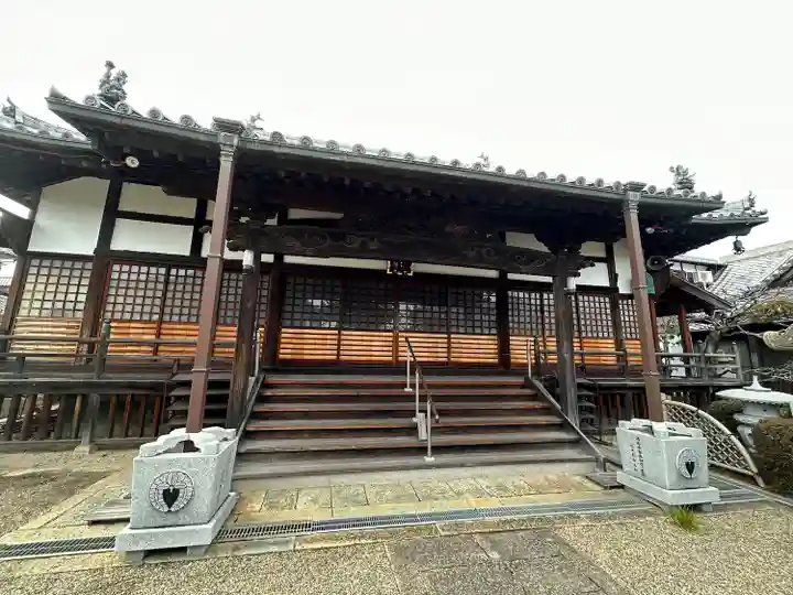 法音寺の本殿・本堂