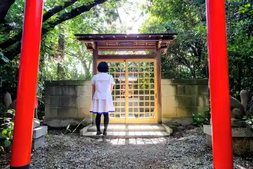 満福寺（三好稲荷閣）の{uncategorized: "未分類", other: "その他", undefined: "問題あり", building: "その他建物", grave: "お墓", sacred_gate: "鳥居", guardian: "狛犬", statue: "像", buddha: "仏像", history: "歴史", nature: "自然", garden: "庭園", animal: "動物", pagoda: "塔", temizu: "手水舎", mountain_gate: "山門・神門", sanctuary: "本殿・本堂", subordinate: "末社・摂社", art: "芸術", scenery: "景色", jizo: "地蔵", ema: "絵馬", goshuin: "御朱印", omikuji: "おみくじ", items: "授与品その他", amulet: "お守り", goshuincho: "御朱印帳", eats: "食事", festival: "お祭り", votive_dance: "神楽", shichigosan: "七五三参", wedding: "結婚式", experience: "体験その他", initially: "初詣", around: "周辺", anti_infection: "感染症対策"}