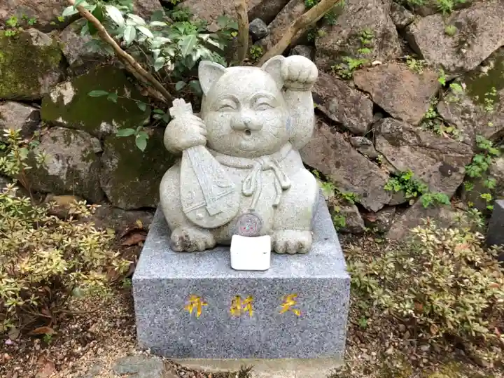 お松大権現の狛犬