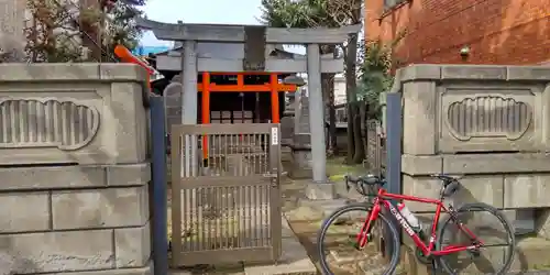 妻戀御社 稲荷神社の鳥居