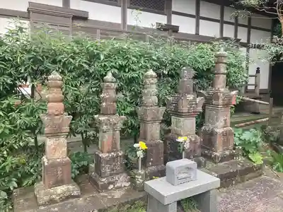 二伝寺(ニ傳寺)(神奈川県)