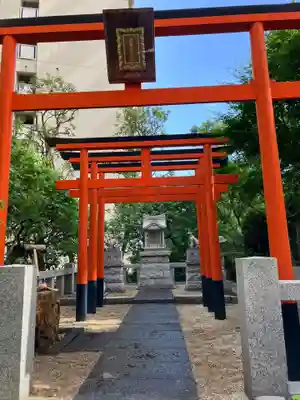 銀世界稲荷神社の鳥居