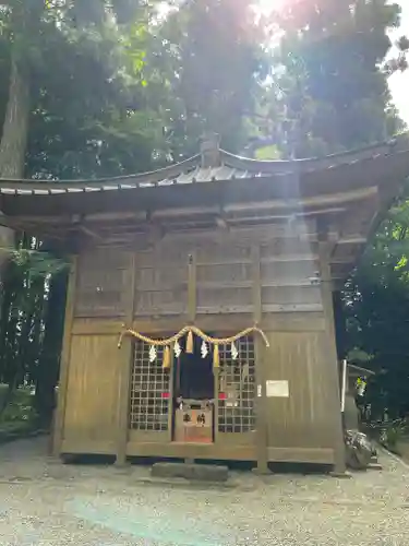 須山浅間神社の本殿