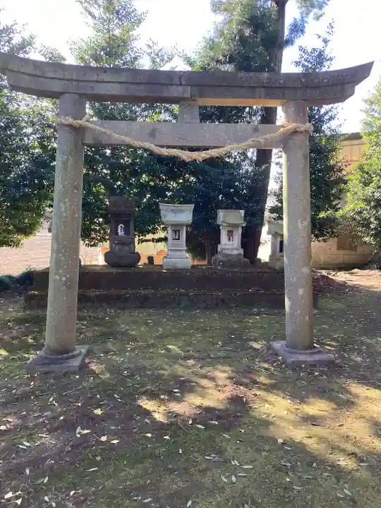 高龗神社(芦沼町)の末社・摂社