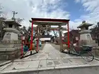 難波熊野神社の{uncategorized: "未分類", other: "その他", undefined: "問題あり", building: "その他建物", grave: "お墓", sacred_gate: "鳥居", guardian: "狛犬", statue: "像", buddha: "仏像", history: "歴史", nature: "自然", garden: "庭園", animal: "動物", pagoda: "塔", temizu: "手水舎", mountain_gate: "山門・神門", sanctuary: "本殿・本堂", subordinate: "末社・摂社", art: "芸術", scenery: "景色", jizo: "地蔵", ema: "絵馬", goshuin: "御朱印", omikuji: "おみくじ", items: "授与品その他", amulet: "お守り", goshuincho: "御朱印帳", eats: "食事", festival: "お祭り", votive_dance: "神楽", shichigosan: "七五三参", wedding: "結婚式", experience: "体験その他", initially: "初詣", around: "周辺", anti_infection: "感染症対策"}