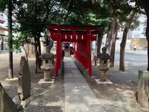 花園神社の鳥居