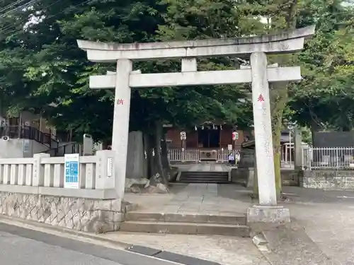 滝野川八幡神社の鳥居